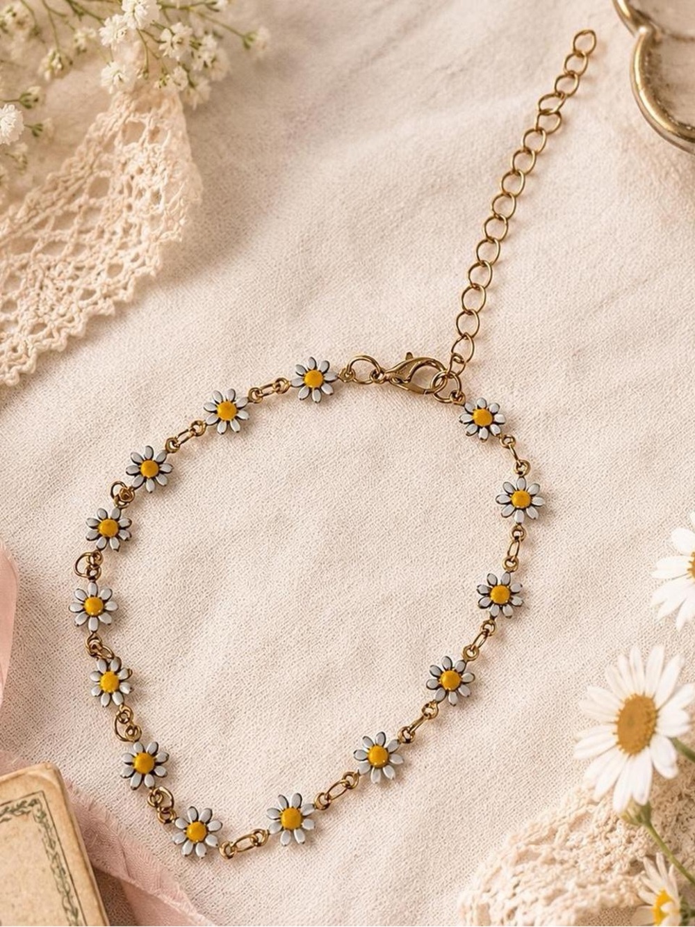 Gold Tone White Daisy Flower Charm Bracelet Adjustable